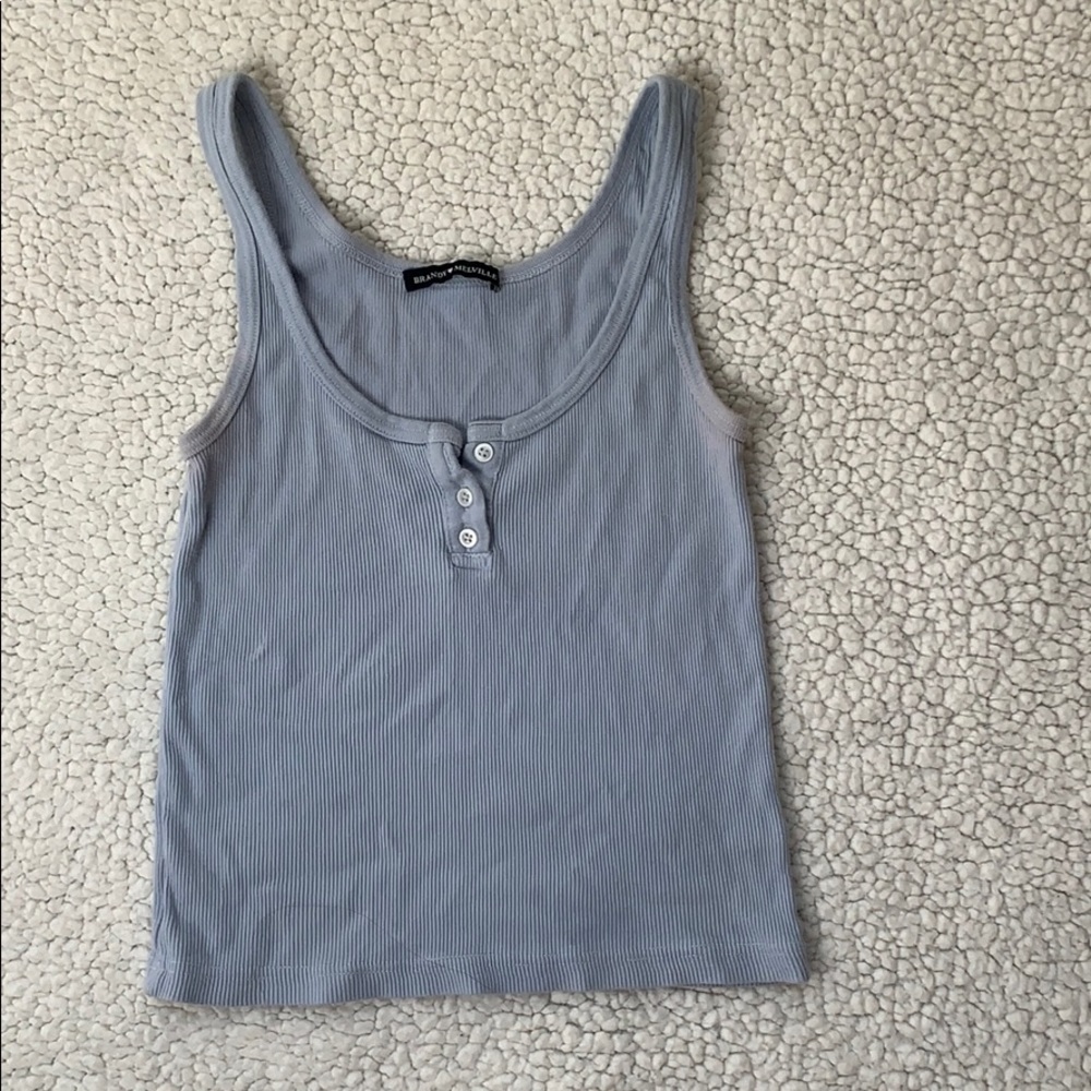 Super cute tank- not super cropped